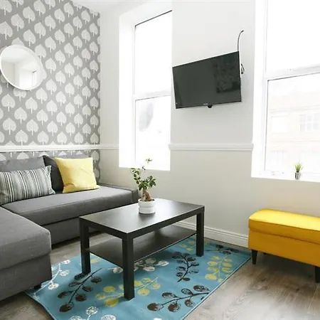 Apartment Short Let Direct - Amiens Street D1 *