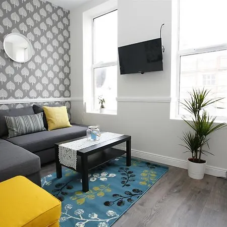 Short Let Direct - Amiens Street D1